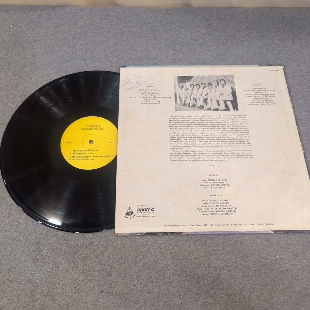 The Seekers Quartet Dedicated To You Vinyl LP Southern Gospel Pyramid TS 1571 - Picture 2 of 3